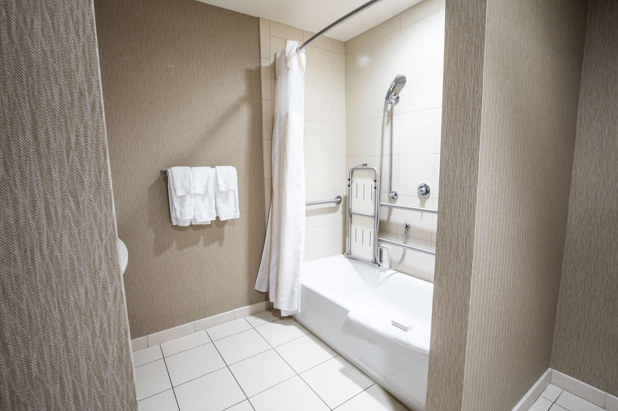 Hilton Garden Inn Clifton Park Exterior foto